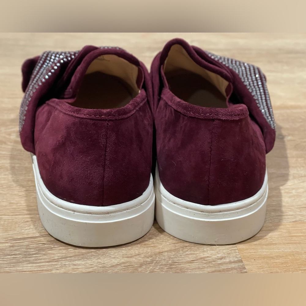 NEW Vince Camuto Burgundy Barita Suede SlipOn Studded Sneaker Size 7.5 - Picture 5 of 9